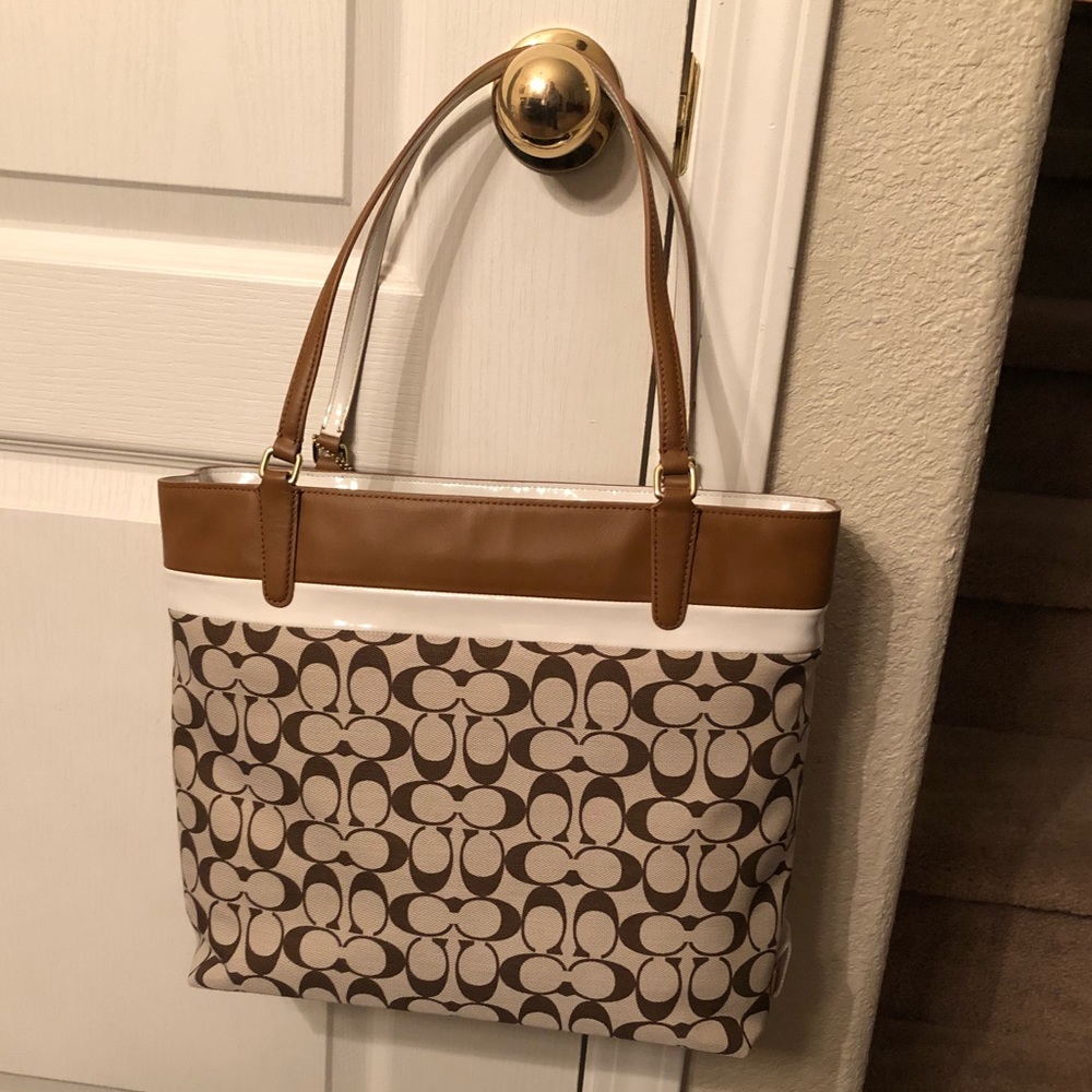NWT Coach bag